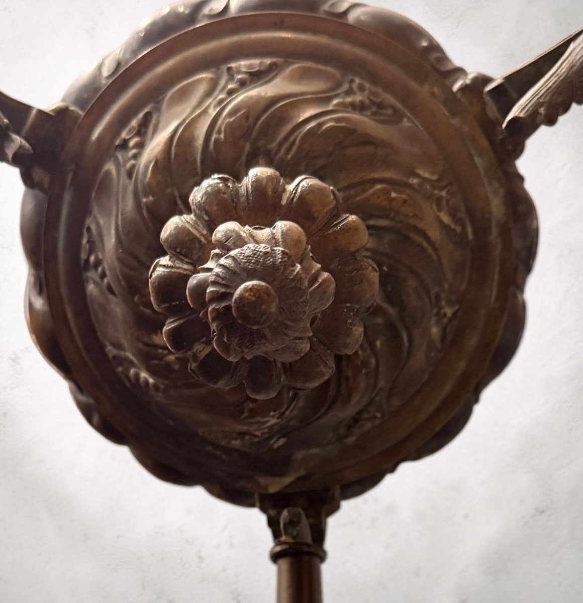 Lampadario in Bronzo ed Ottone con Campana in Opalina - Italia Inizio XX Secolo-photo-2
